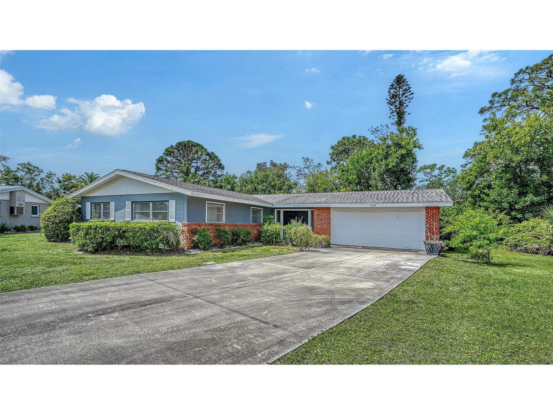 2436 Breakwater Circle Sarasota FL 34231 A4693089 image2