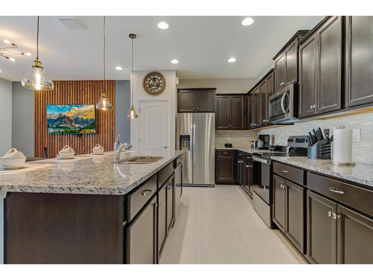 2436 Dubai Street Kissimmee FL 34747 O6417398 image28