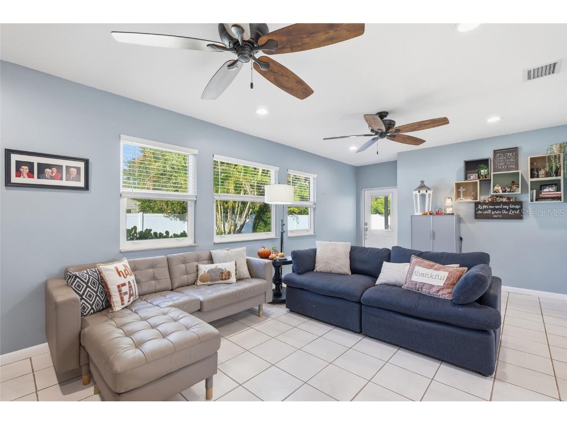 2437 Clematis Street Sarasota FL 34239 A4671676 image10