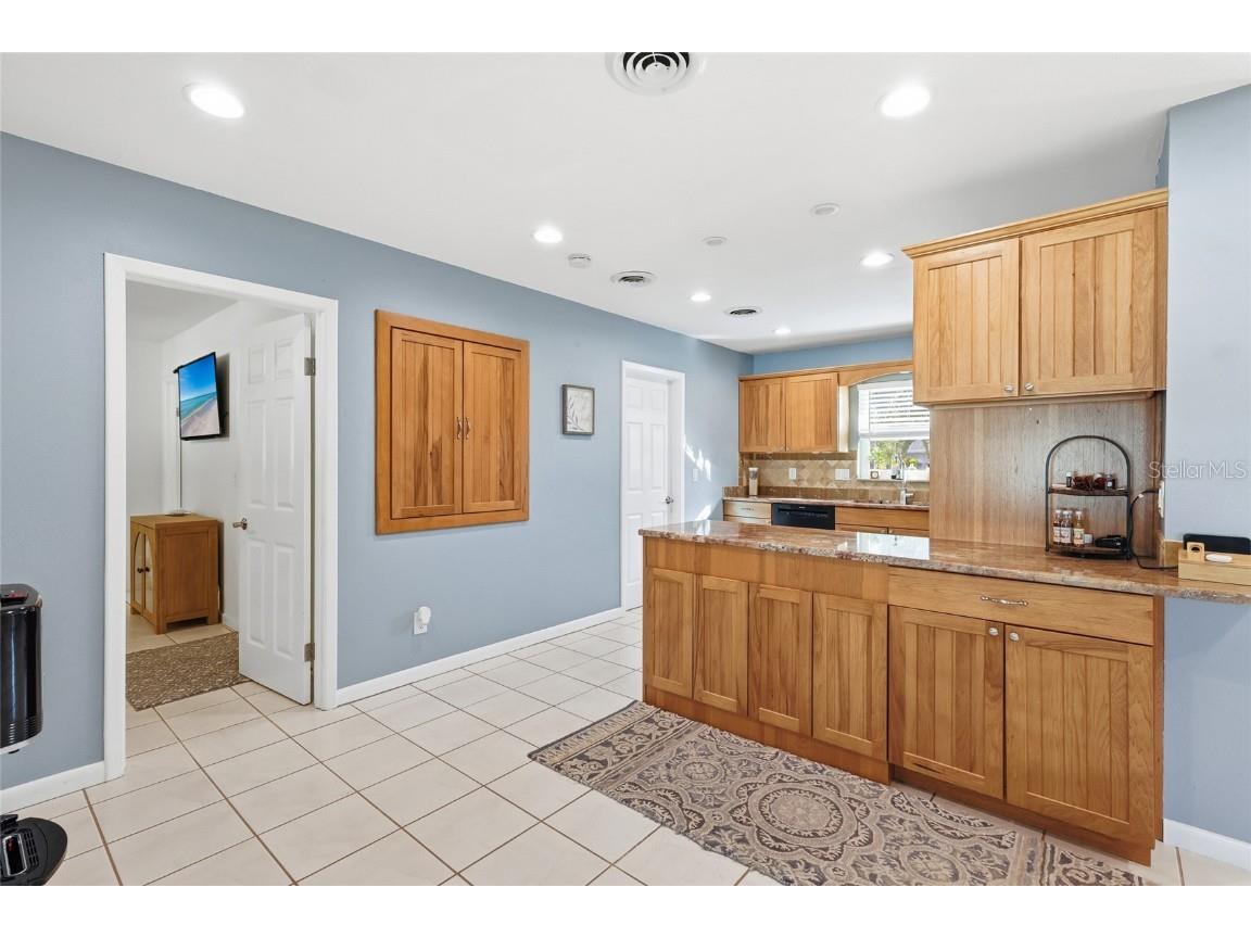 2437 Clematis Street Sarasota FL 34239 A4671676 image11