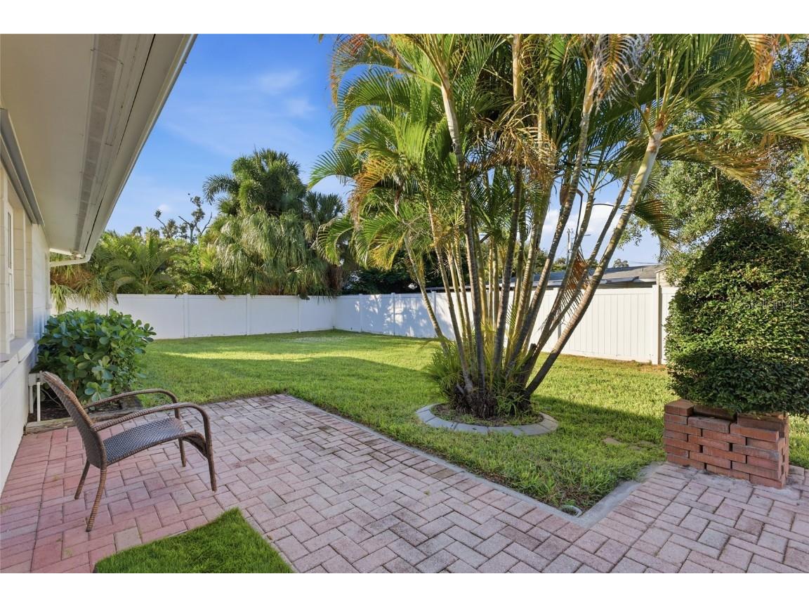 2437 Clematis Street Sarasota FL 34239 A4671676 image24