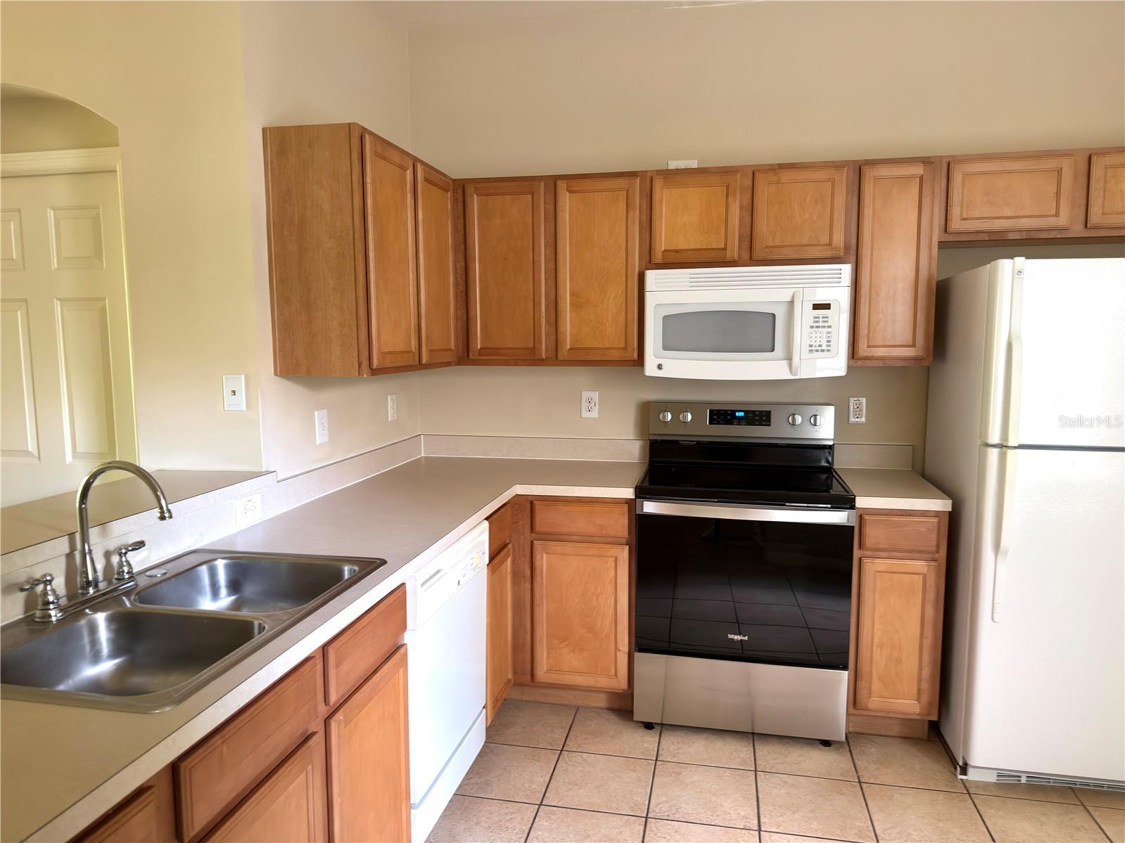 2437 Earlswood Court Brandon FL 33510 TB8517502 image13