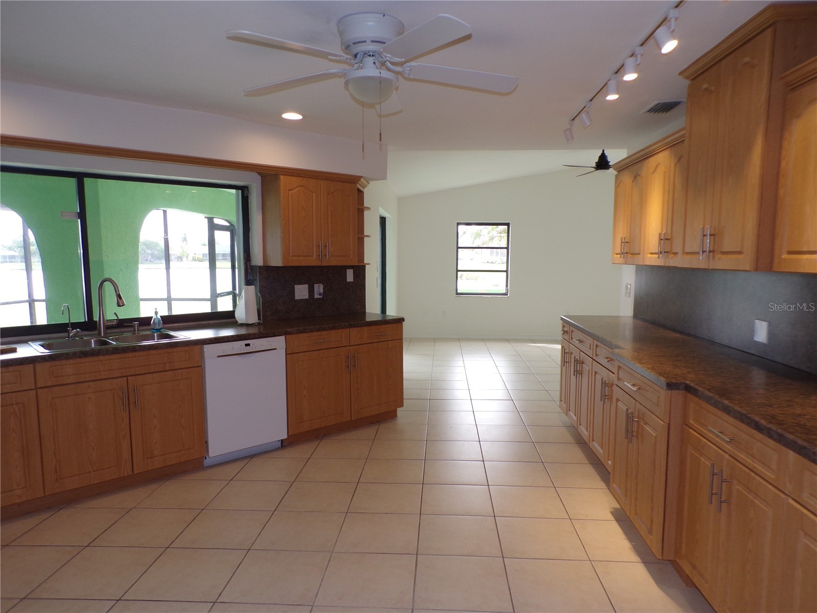 2437 Greenland Court Punta Gorda FL 33983 C7522393 image3