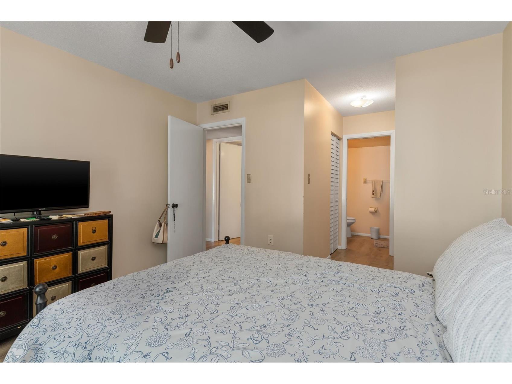 2437 Harbor Boulevard #204 Port Charlotte FL 33952 A4687620 image12
