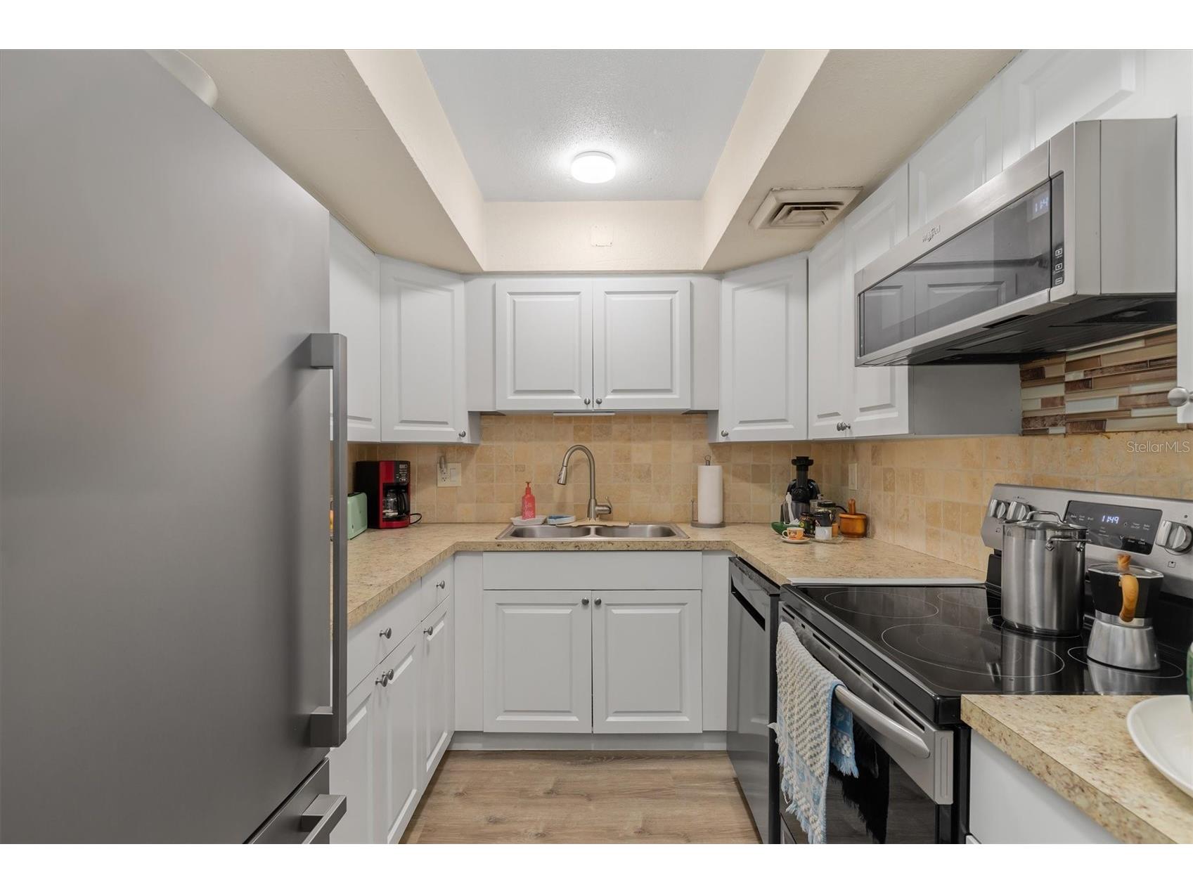 2437 Harbor Boulevard #204 Port Charlotte FL 33952 A4687620 image8