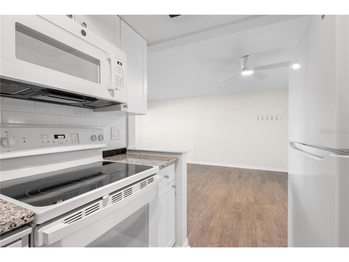 2437 Harbor Boulevard #210 Port Charlotte FL 33952 C7513839 image10