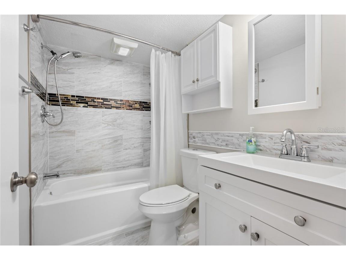 2437 Harbor Boulevard #210 Port Charlotte FL 33952 C7513839 image11