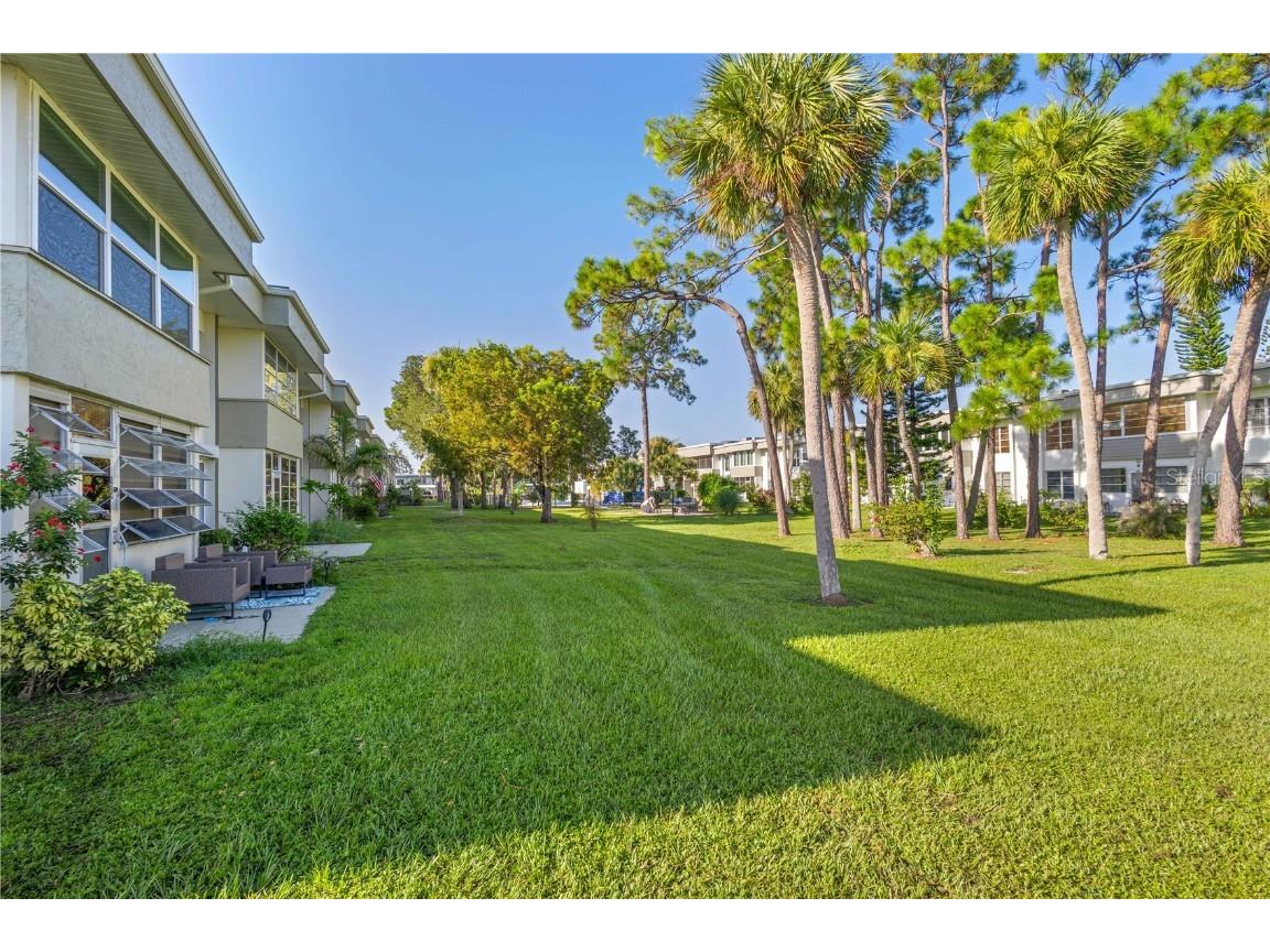 2437 Harbor Boulevard #210 Port Charlotte FL 33952 C7513839 image2
