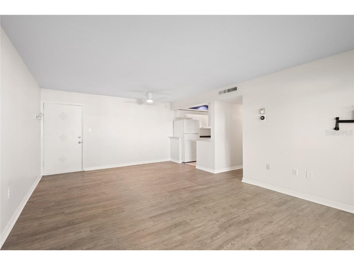 2437 Harbor Boulevard #210 Port Charlotte FL 33952 C7513839 image6