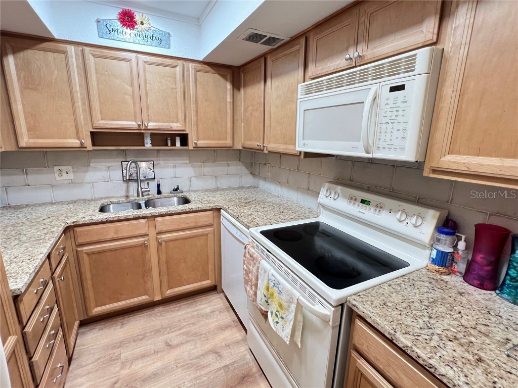 2437 Harbor Boulevard #213 Port Charlotte FL 33952 A4635375 image8