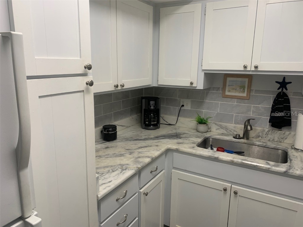 2437 Harbor Boulevard #215 Port Charlotte FL 33952 C7516033 image10