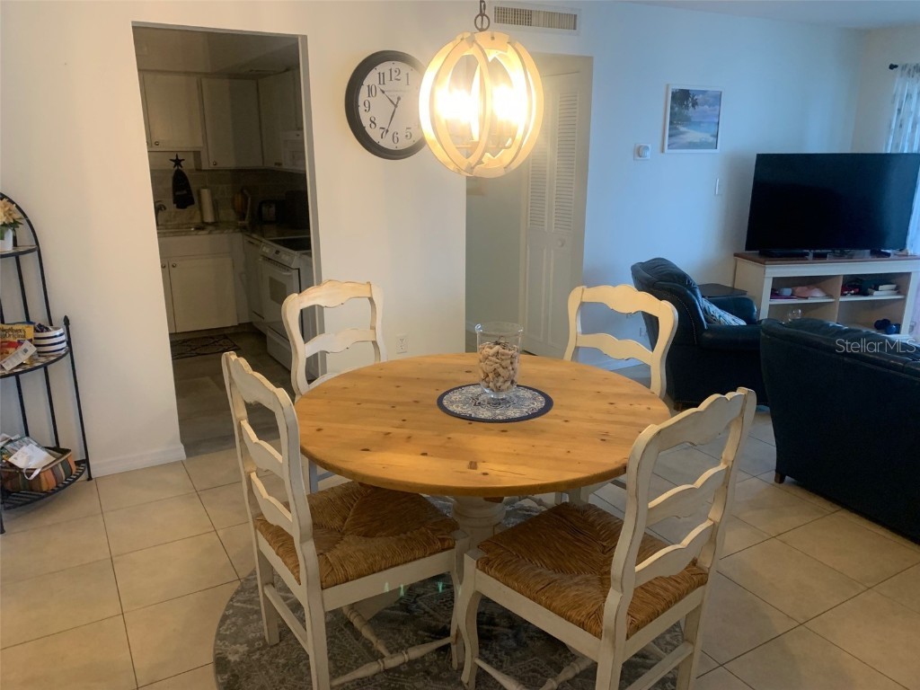 2437 Harbor Boulevard #215 Port Charlotte FL 33952 C7516033 image12