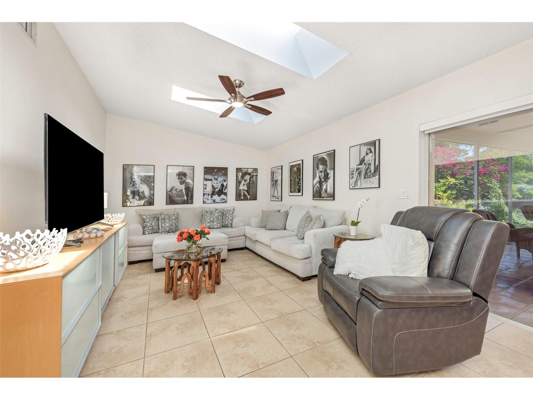 2437 Hawk Avenue Palm Harbor FL 34683 W7886760 image15