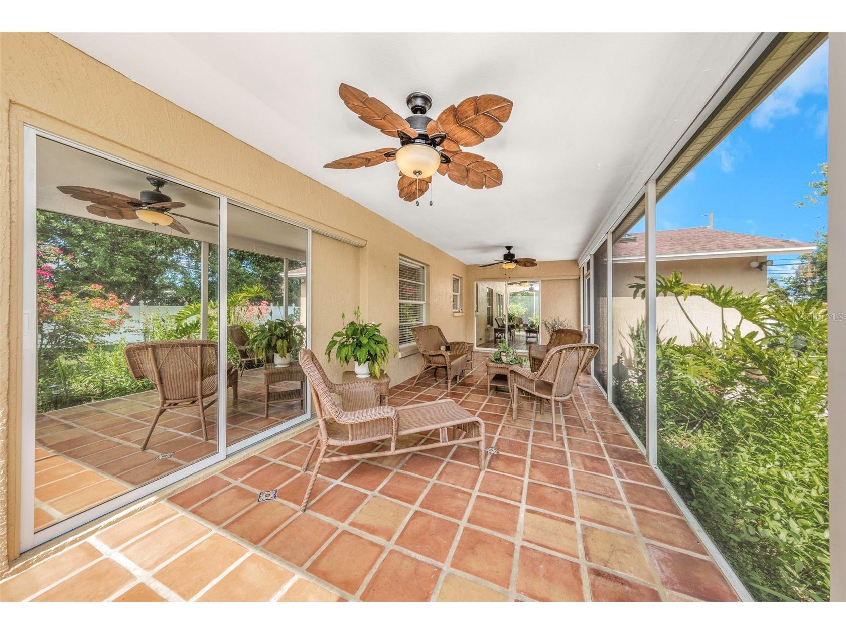 2437 Hawk Avenue Palm Harbor FL 34683 W7886760 image28
