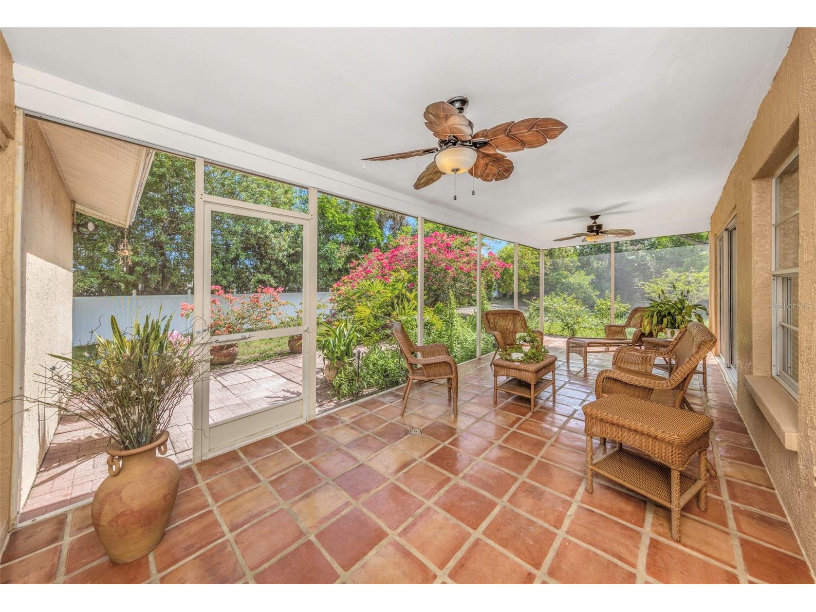 2437 Hawk Avenue Palm Harbor FL 34683 W7886760 image3
