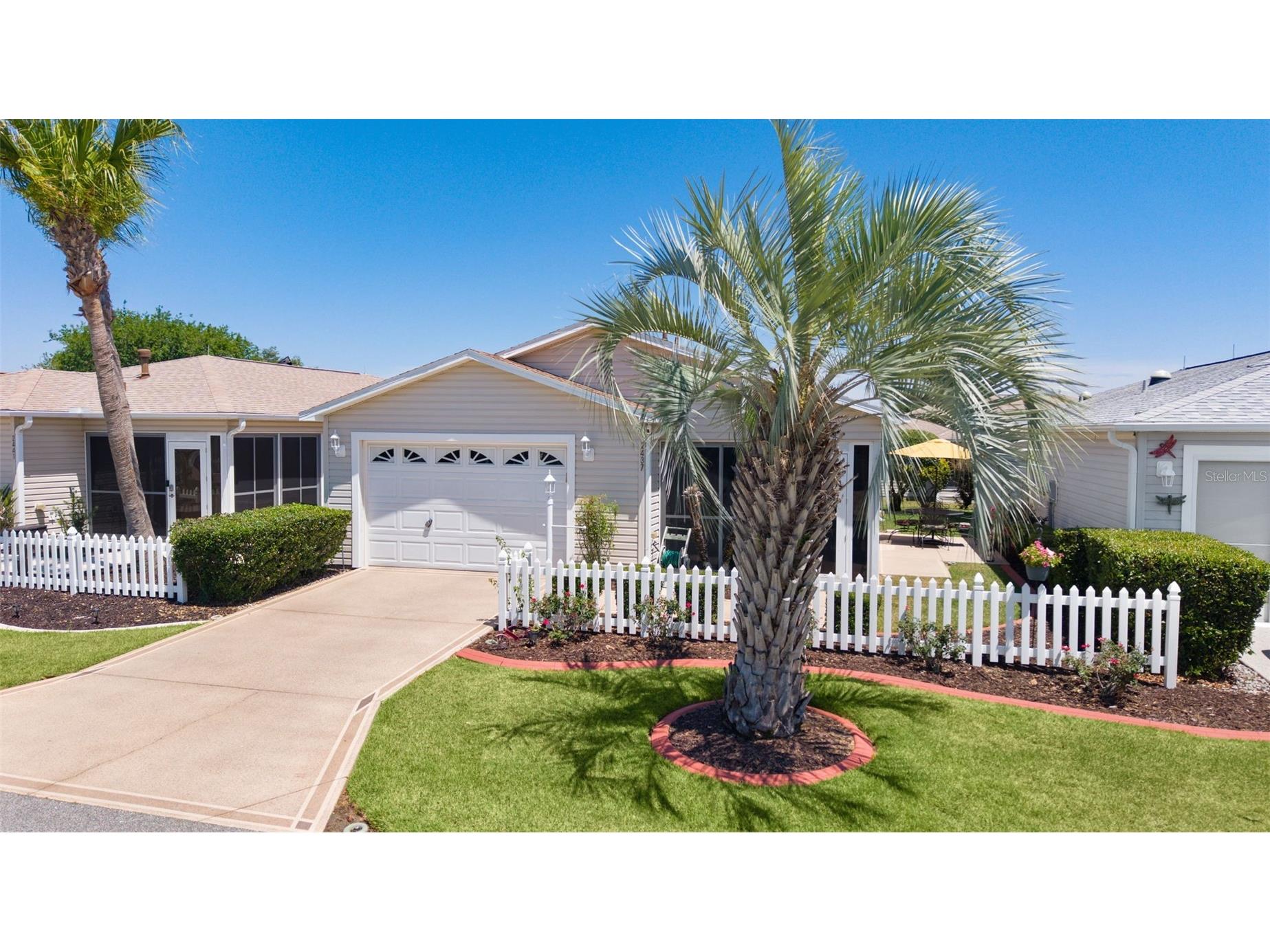 2437 Southern Oak Street The Villages FL 32162 G5112105 image1
