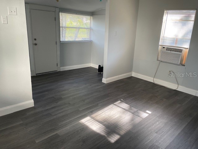 2438 9th Avenue S Saint Petersburg FL 33712 TB8455940 image3