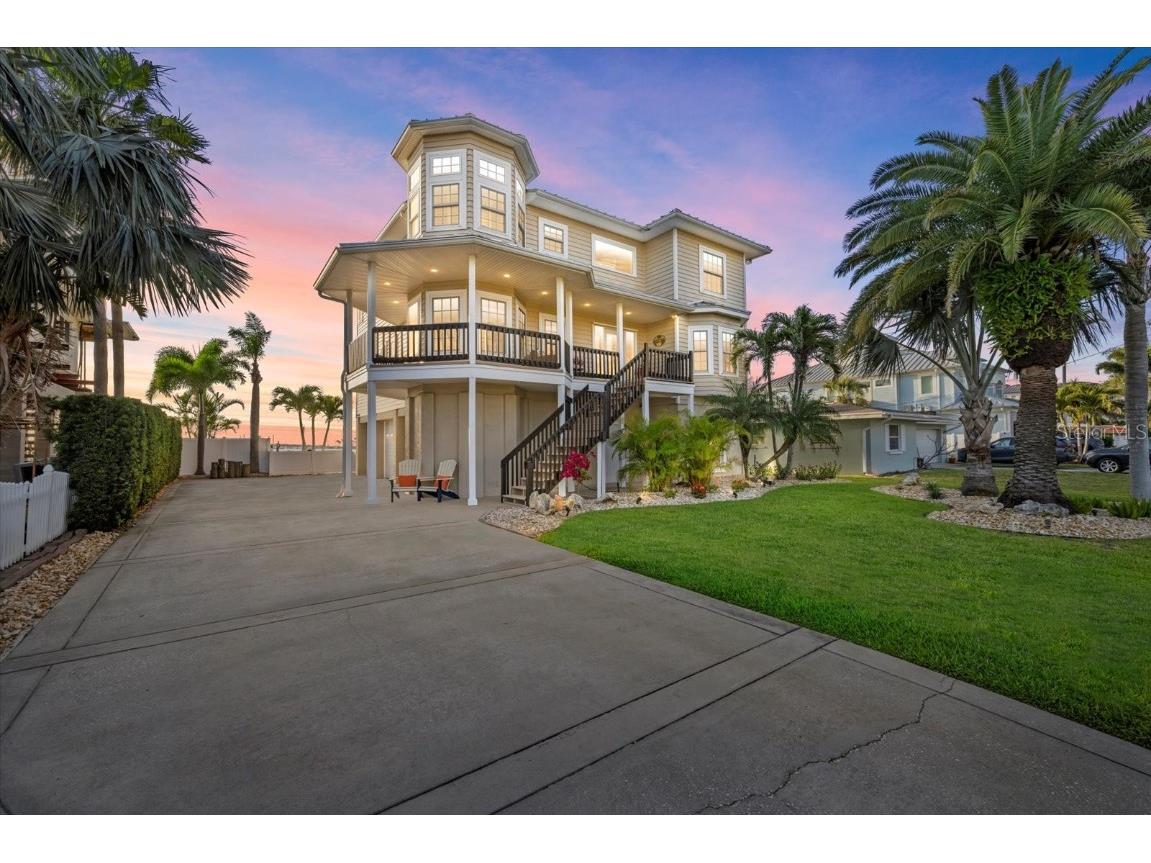 2438 Baywood Drive W Dunedin FL 34698 A4652466 image1