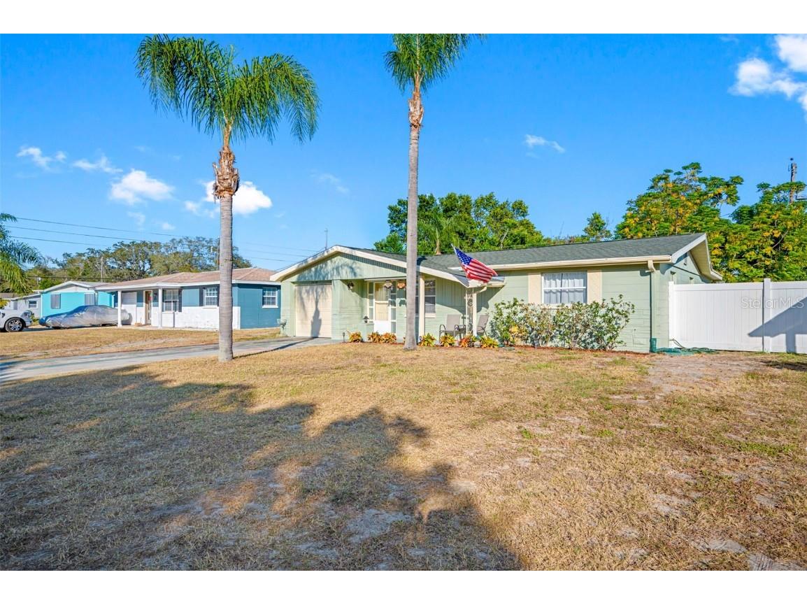 2438 Chancery Drive Holiday FL 34690 U8220719 image1