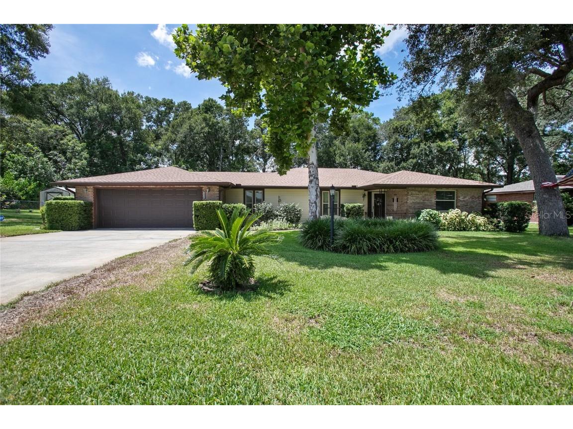 2438 Dartmouth Road Deland FL 32724 V4944411 image1