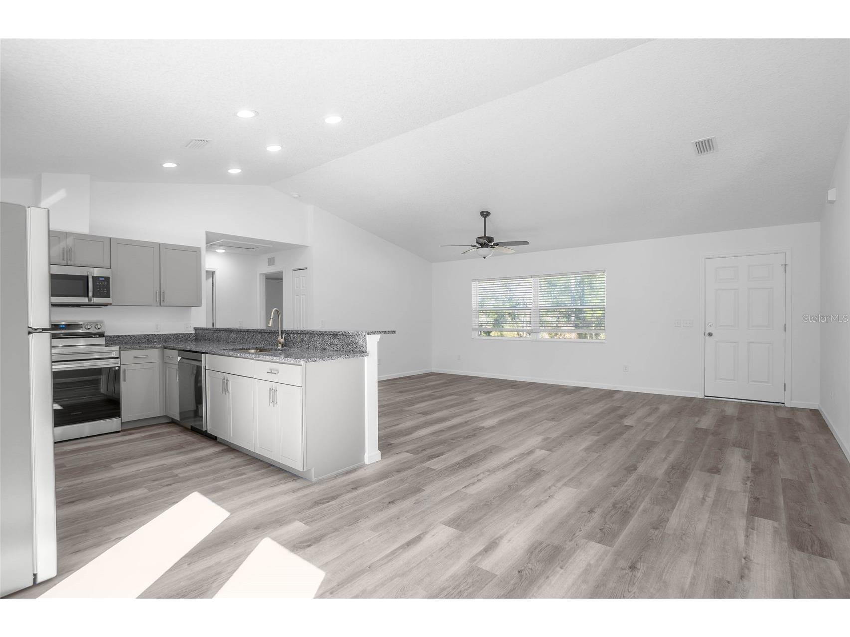 2438 W Vespero Street Citrus Springs FL 34433 OM722460 image12