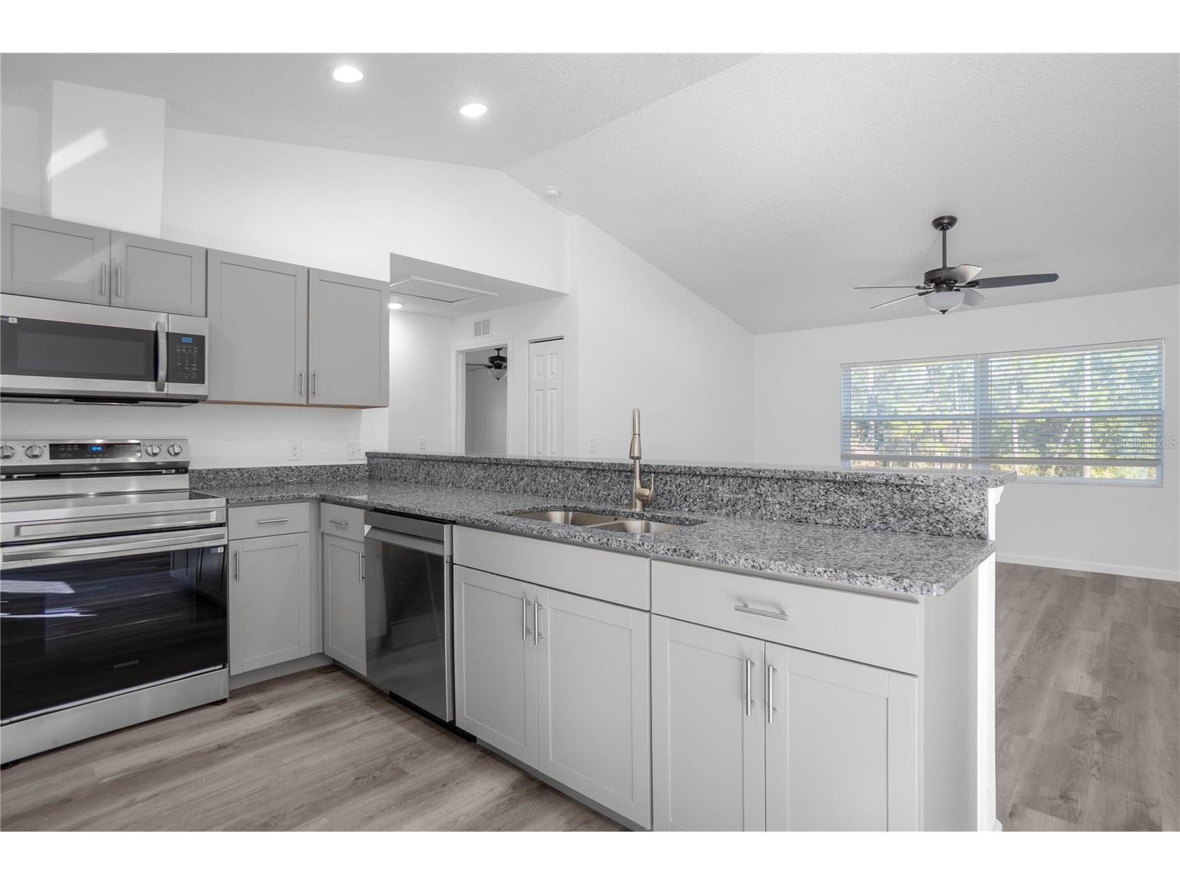 2438 W Vespero Street Citrus Springs FL 34433 OM722460 image15