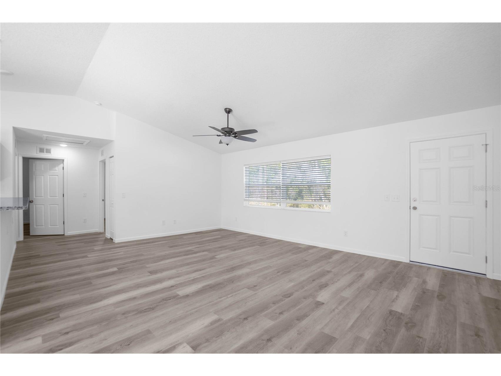 2438 W Vespero Street Citrus Springs FL 34433 OM722460 image5