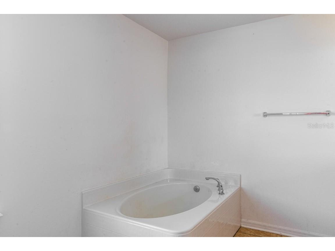 24384 SW 8th Place Newberry FL 32669 GC532506 image36