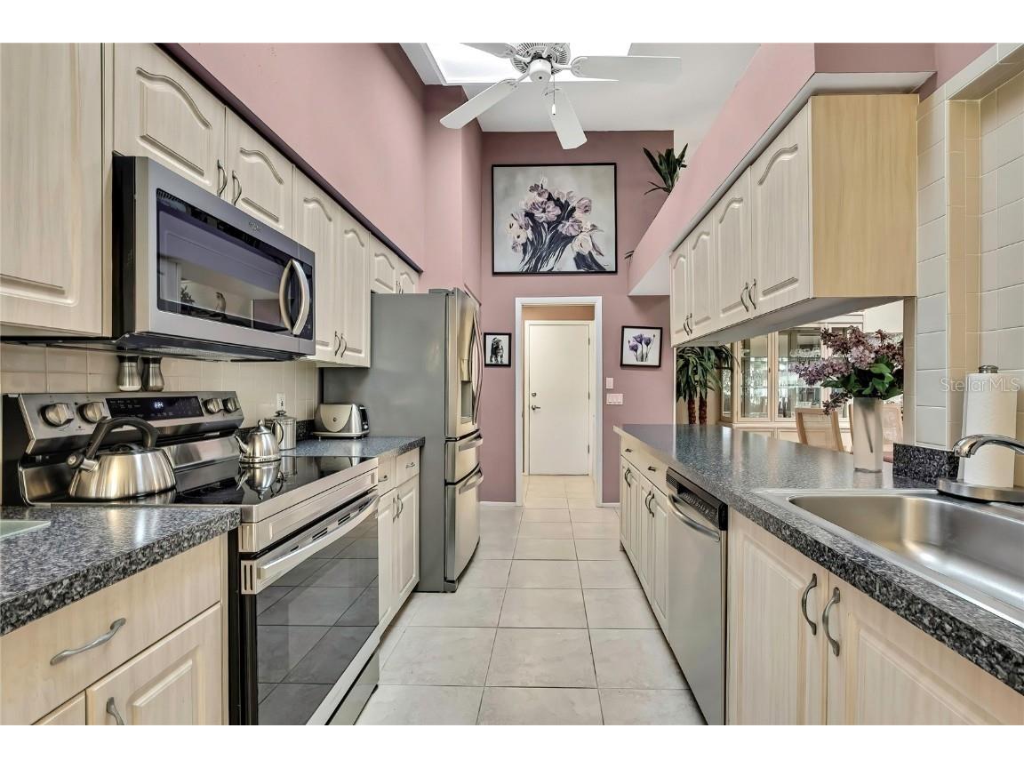 2439 Hidden Trail Drive Spring Hill FL 34606 TB8351537 image12