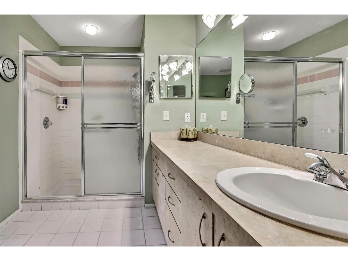 2439 Hidden Trail Drive Spring Hill FL 34606 TB8351537 image17