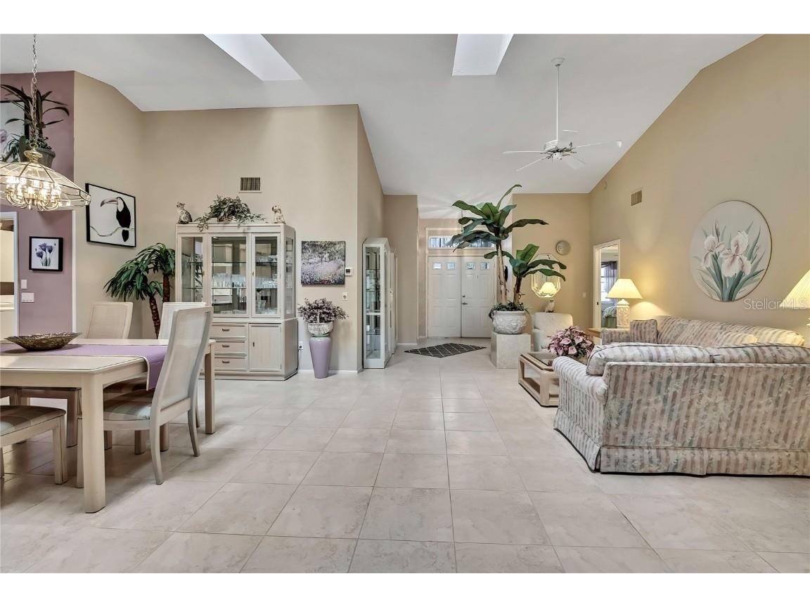 2439 Hidden Trail Drive Spring Hill FL 34606 TB8351537 image4