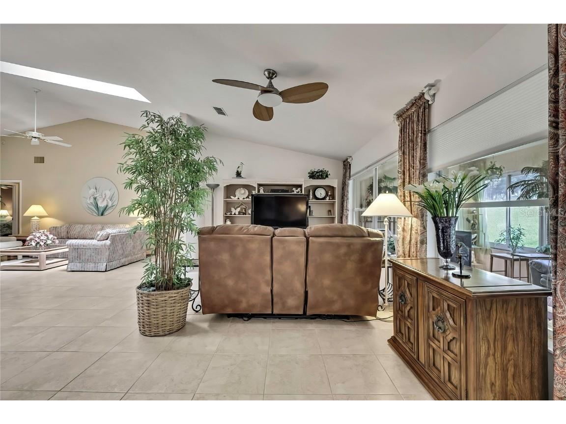 2439 Hidden Trail Drive Spring Hill FL 34606 TB8351537 image9