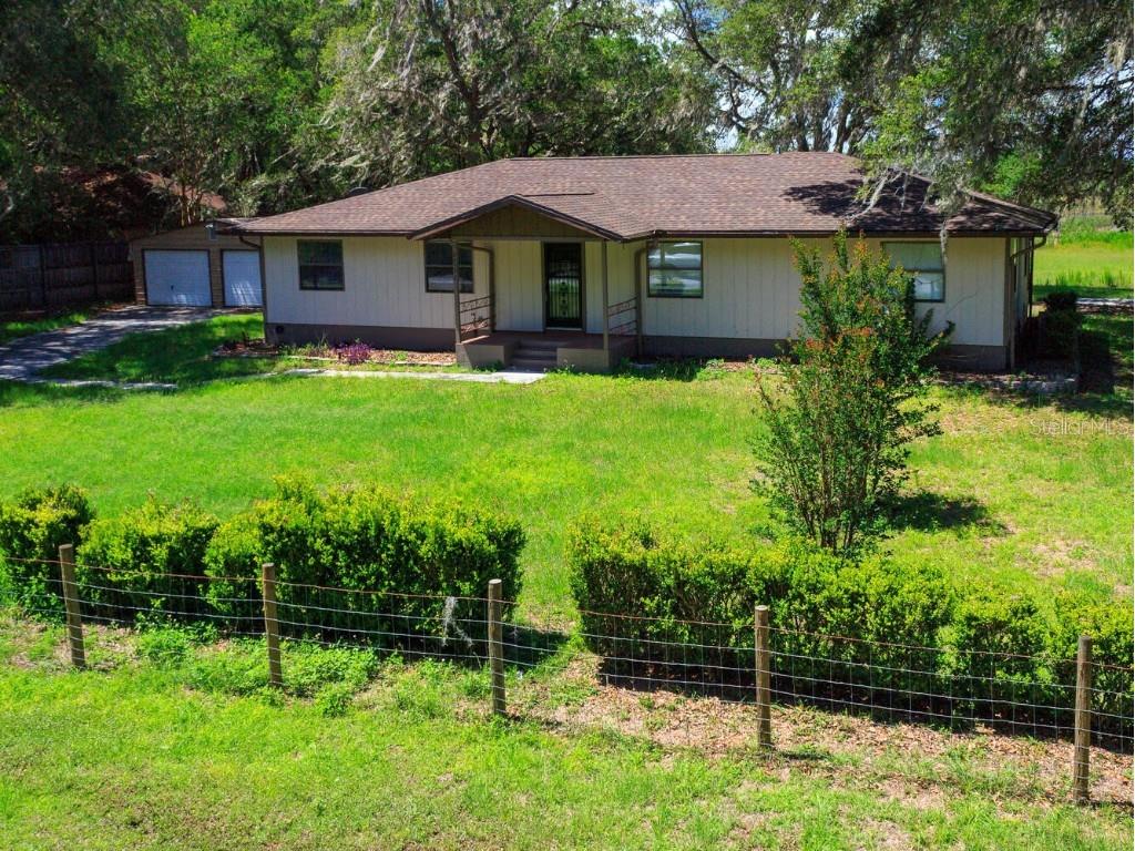 24392 SW Shorewood Drive N Dunnellon FL 34431 - LITTLE BONABLE LAKE OM658344 image1