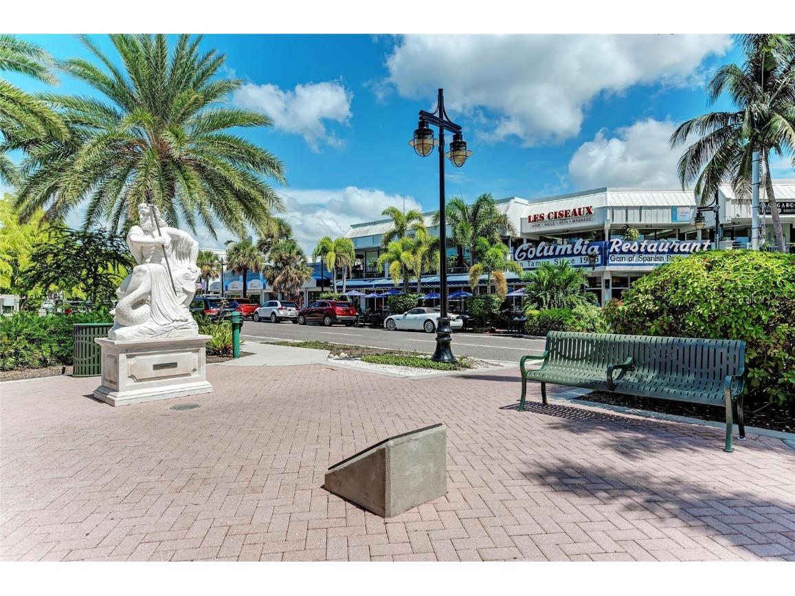 244 N Washington Drive Sarasota FL 34236 A4668323 image21