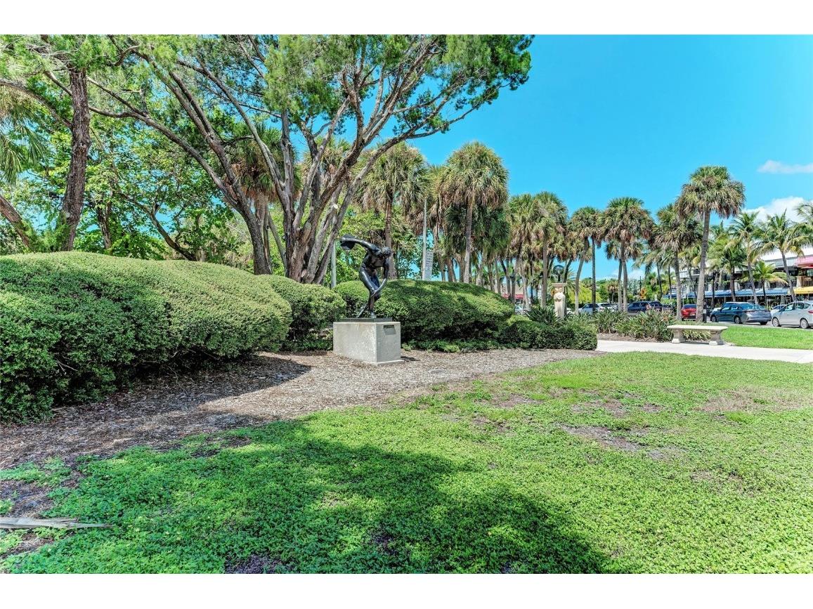 244 N Washington Drive Sarasota FL 34236 A4668323 image26