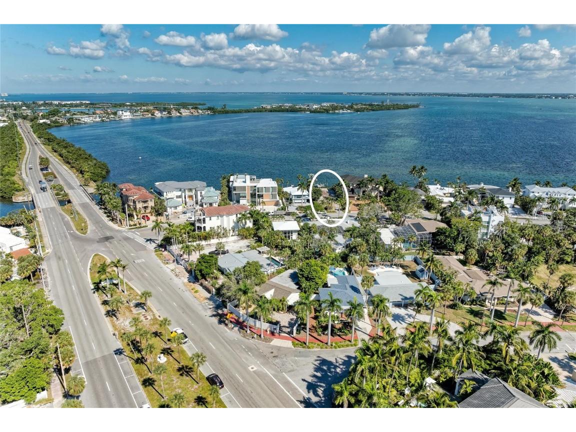 244 N Washington Drive Sarasota FL 34236 A4668323 image7