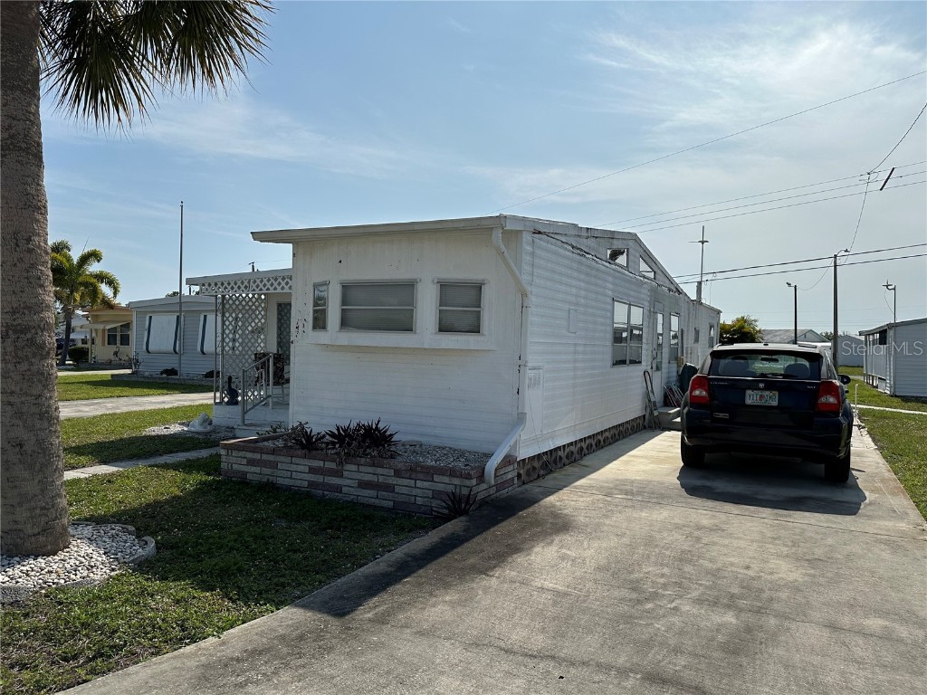 244 Outer Drive Venice FL 34285 N6131793 image1