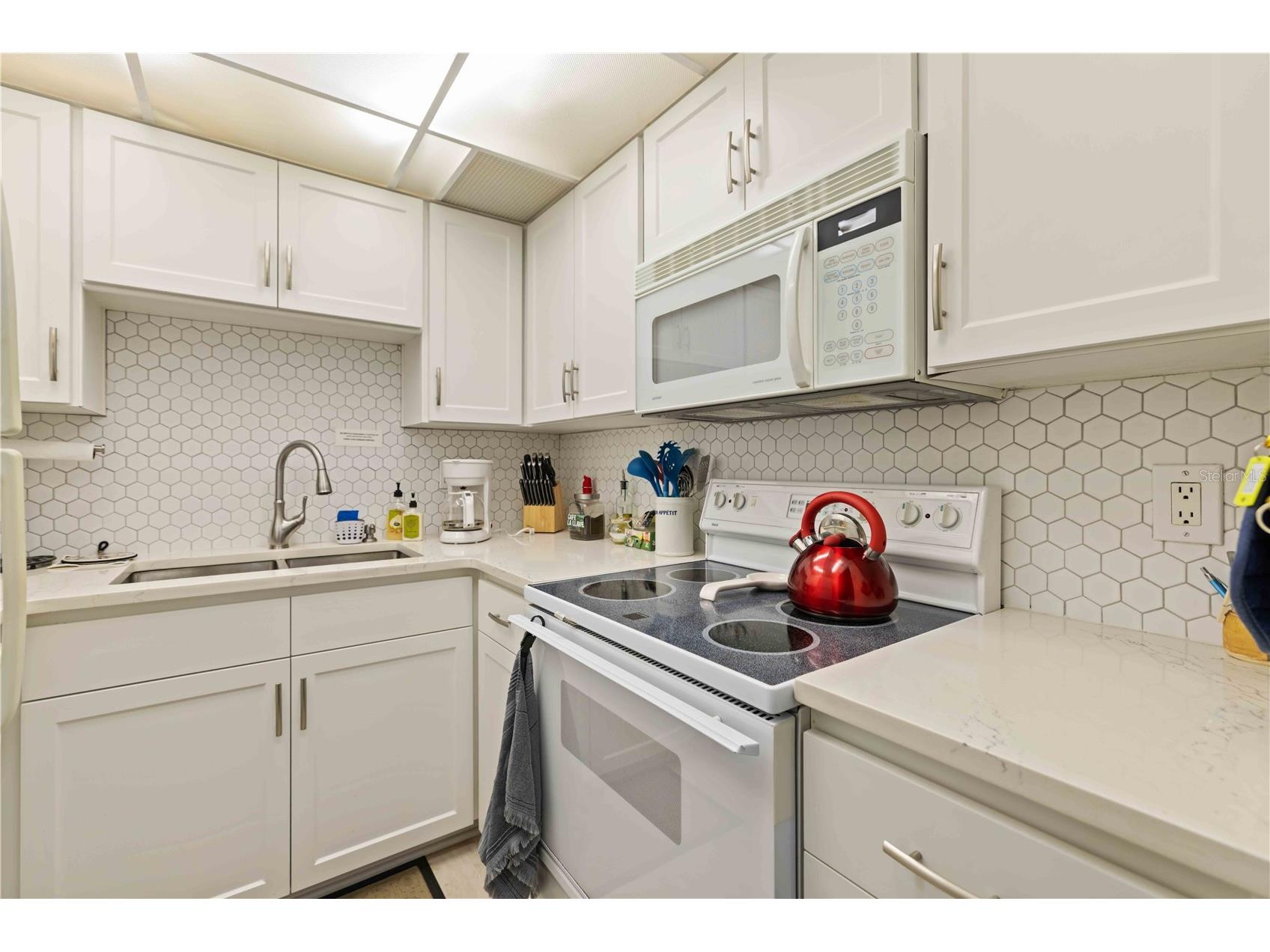 244 Saint Augustine Avenue #104 Venice FL 34285 A4680953 image10