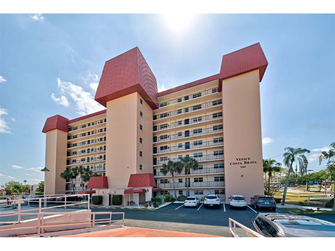 244 Saint Augustine Avenue #104 Venice FL 34285 N6140746 image2