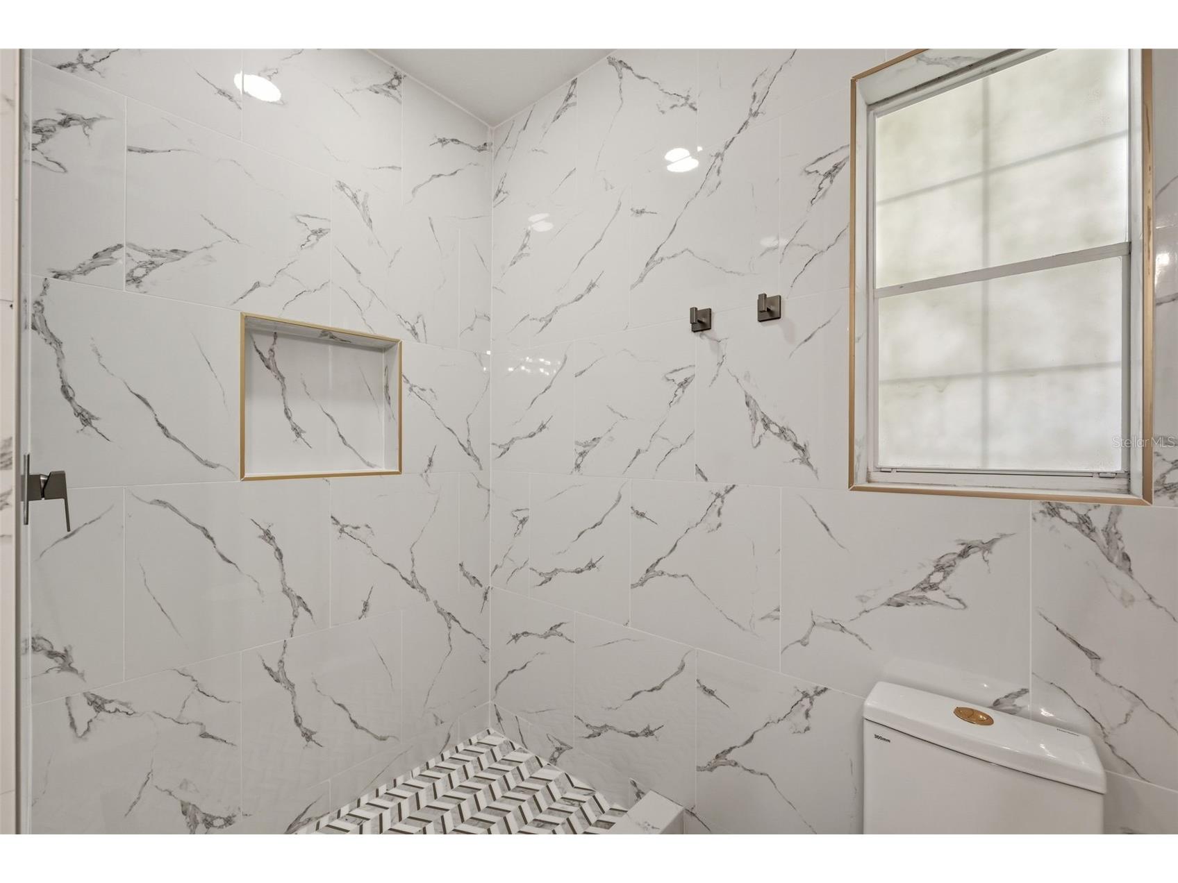 2440 66th Avenue S Saint Petersburg FL 33712 TB8510617 image11