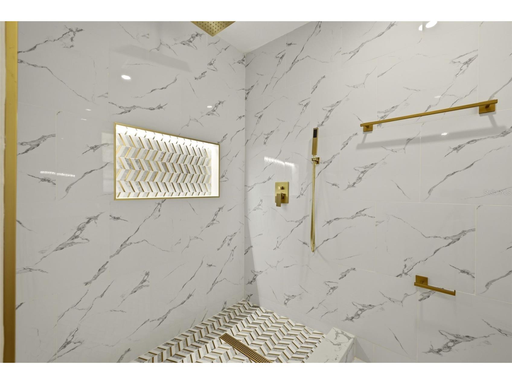 2440 66th Avenue S Saint Petersburg FL 33712 TB8510617 image15