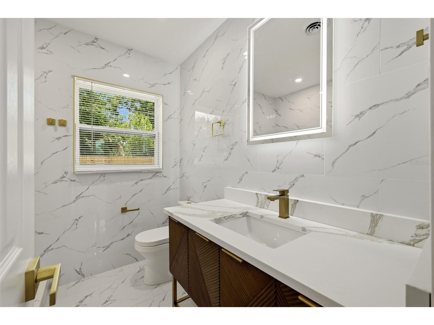2440 66th Avenue S Saint Petersburg FL 33712 TB8510617 image18