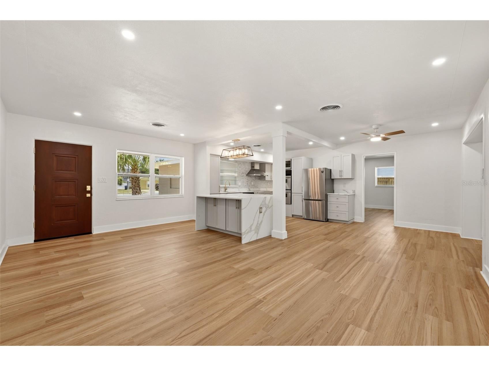 2440 66th Avenue S Saint Petersburg FL 33712 TB8510617 image2