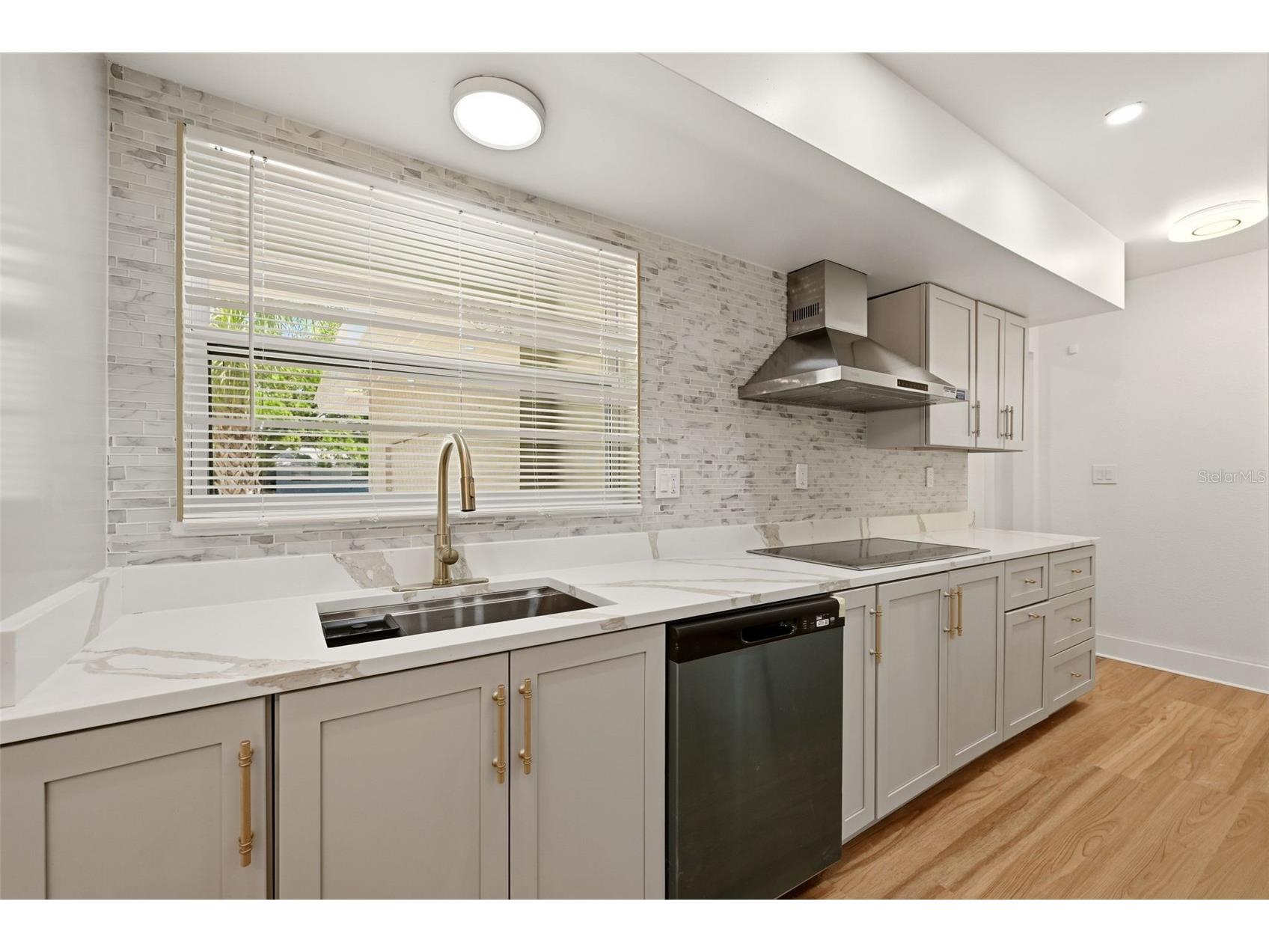 2440 66th Avenue S Saint Petersburg FL 33712 TB8510617 image5