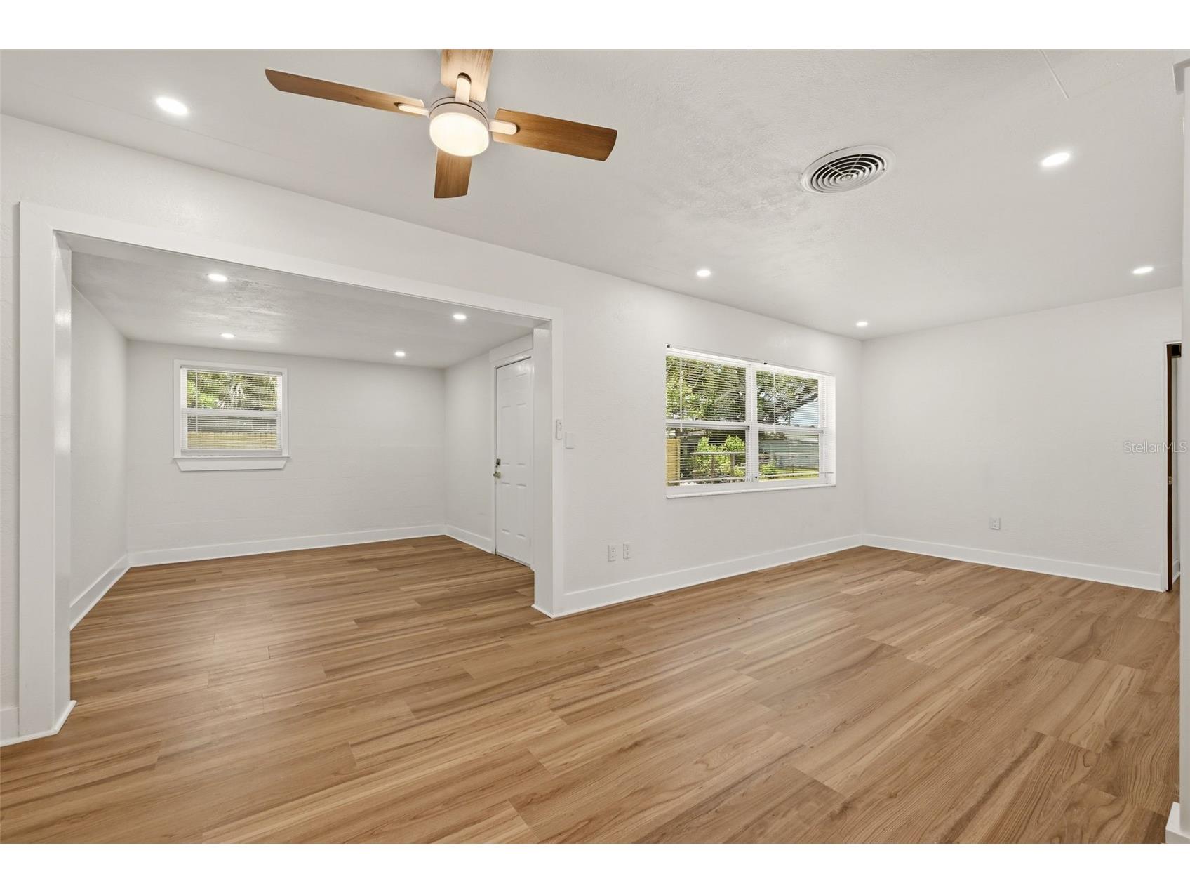 2440 66th Avenue S Saint Petersburg FL 33712 TB8510617 image7