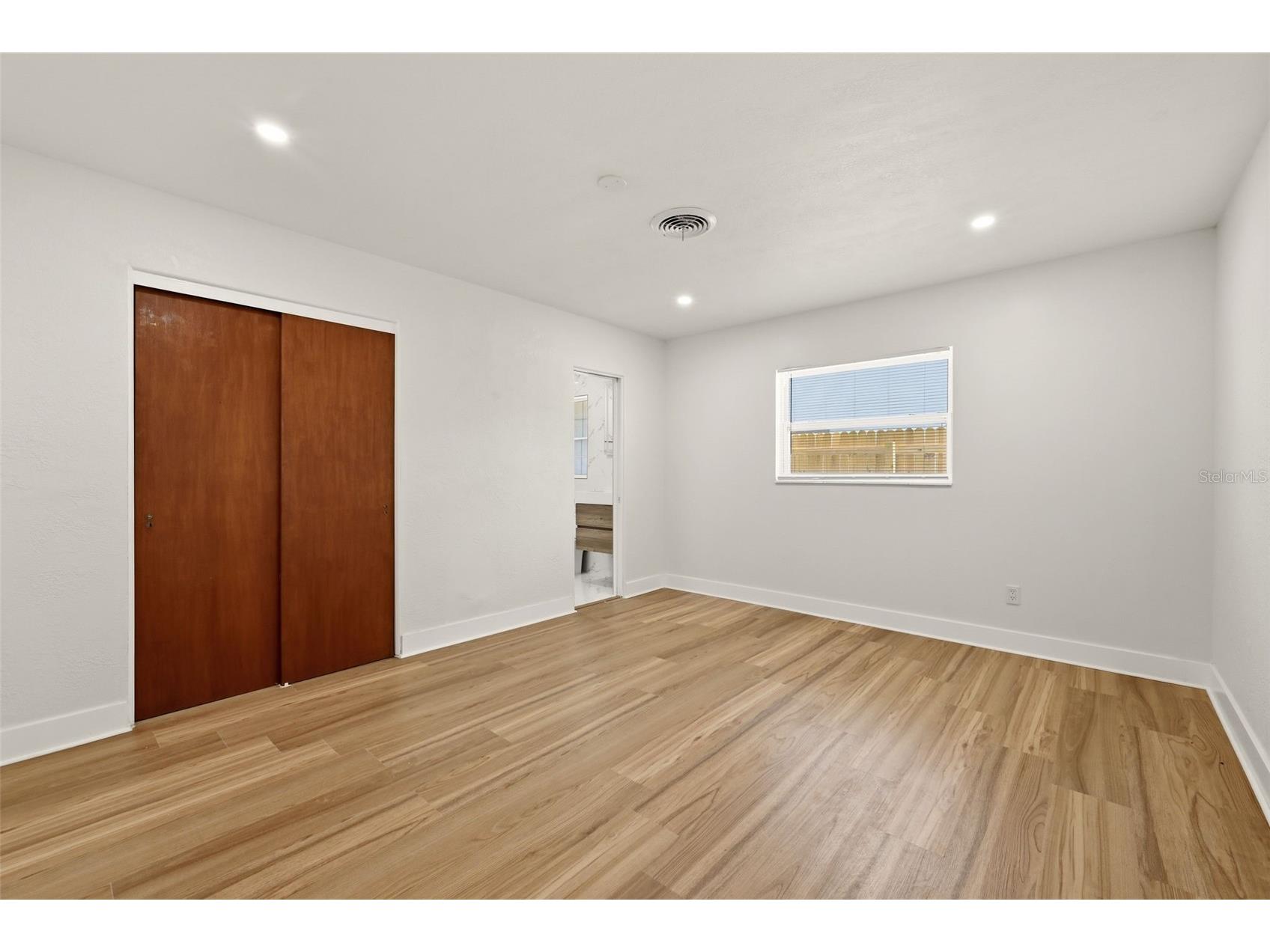 2440 66th Avenue S Saint Petersburg FL 33712 TB8510617 image9