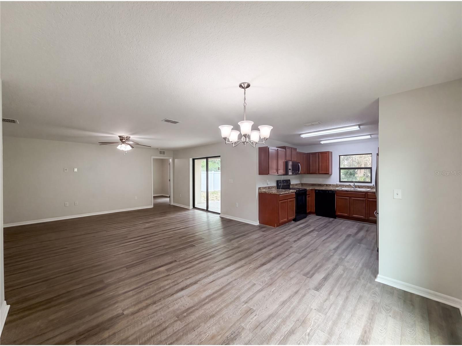 2440 Bracknell Forest Trail Tavares FL 32778 O6401822 image8