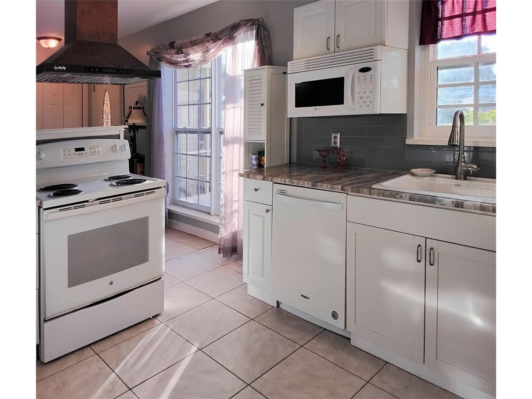 2440 Elkcam Boulevard Port Charlotte FL 33952 - SUNRISE WATERWAY A4698058 image31