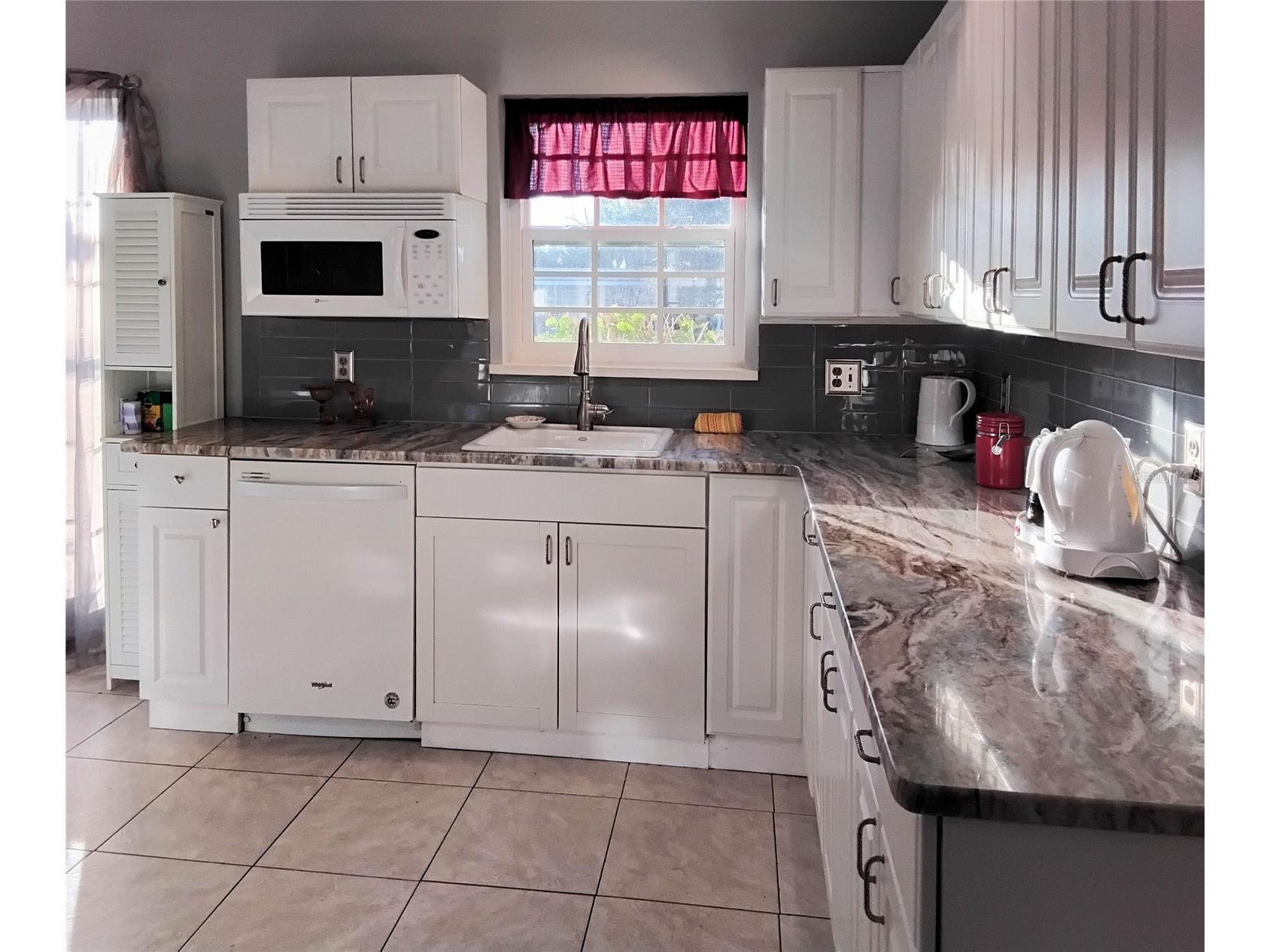 2440 Elkcam Boulevard Port Charlotte FL 33952 - SUNRISE WATERWAY A4698058 image36