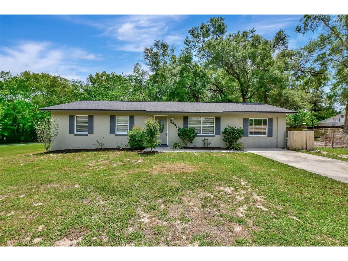 2440 Pine Hill Place Orange City FL 32763 V4930066 image1